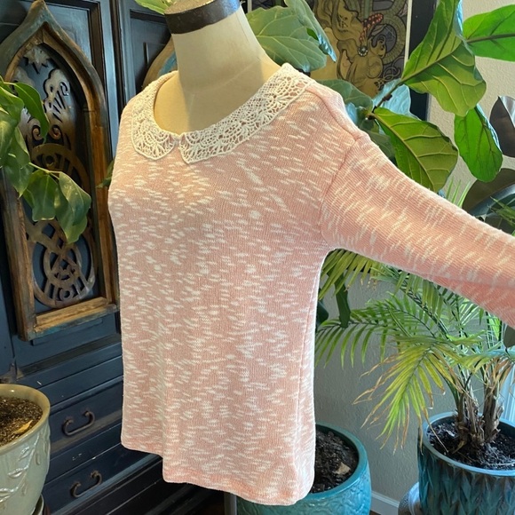 Macy’s Peter Pan lace collar sweater - Picture 6 of 13